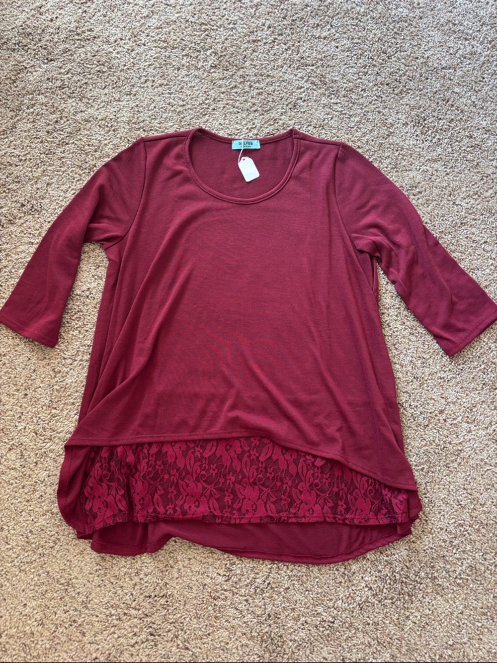 Women's Wine Lace-Hem 3/4 Sleeve Tunic by